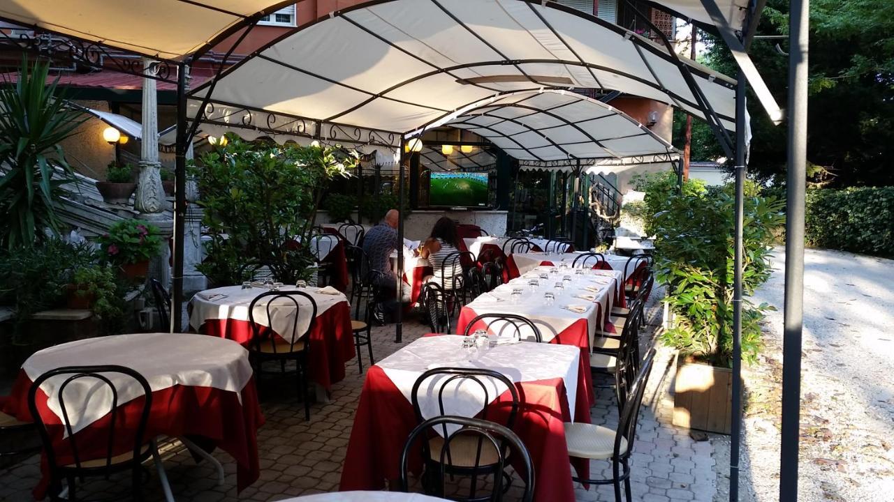 Hotel Villa Robinia Genzano di Roma Εξωτερικό φωτογραφία