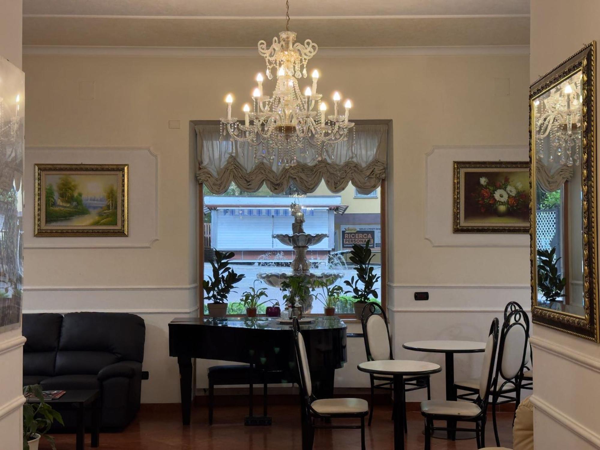 Hotel Villa Robinia Genzano di Roma Εξωτερικό φωτογραφία