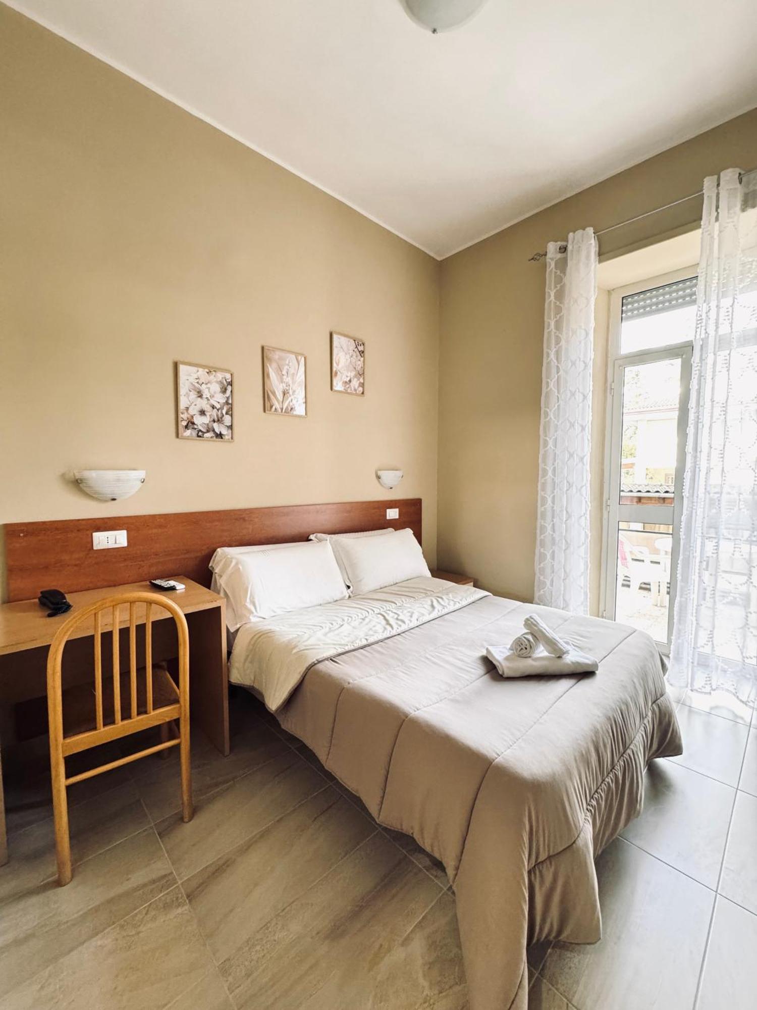 Hotel Villa Robinia Genzano di Roma Εξωτερικό φωτογραφία