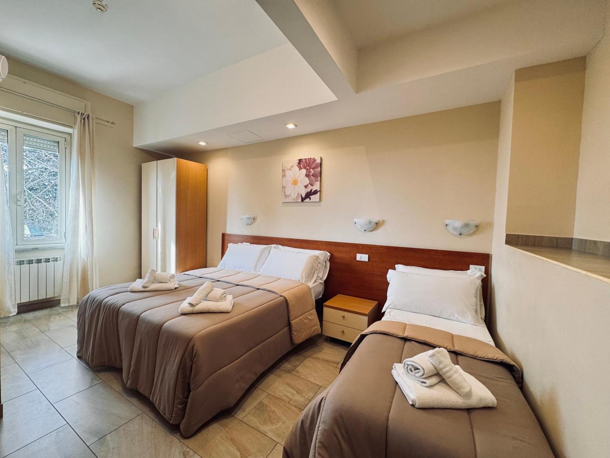 Hotel Villa Robinia Genzano di Roma Εξωτερικό φωτογραφία