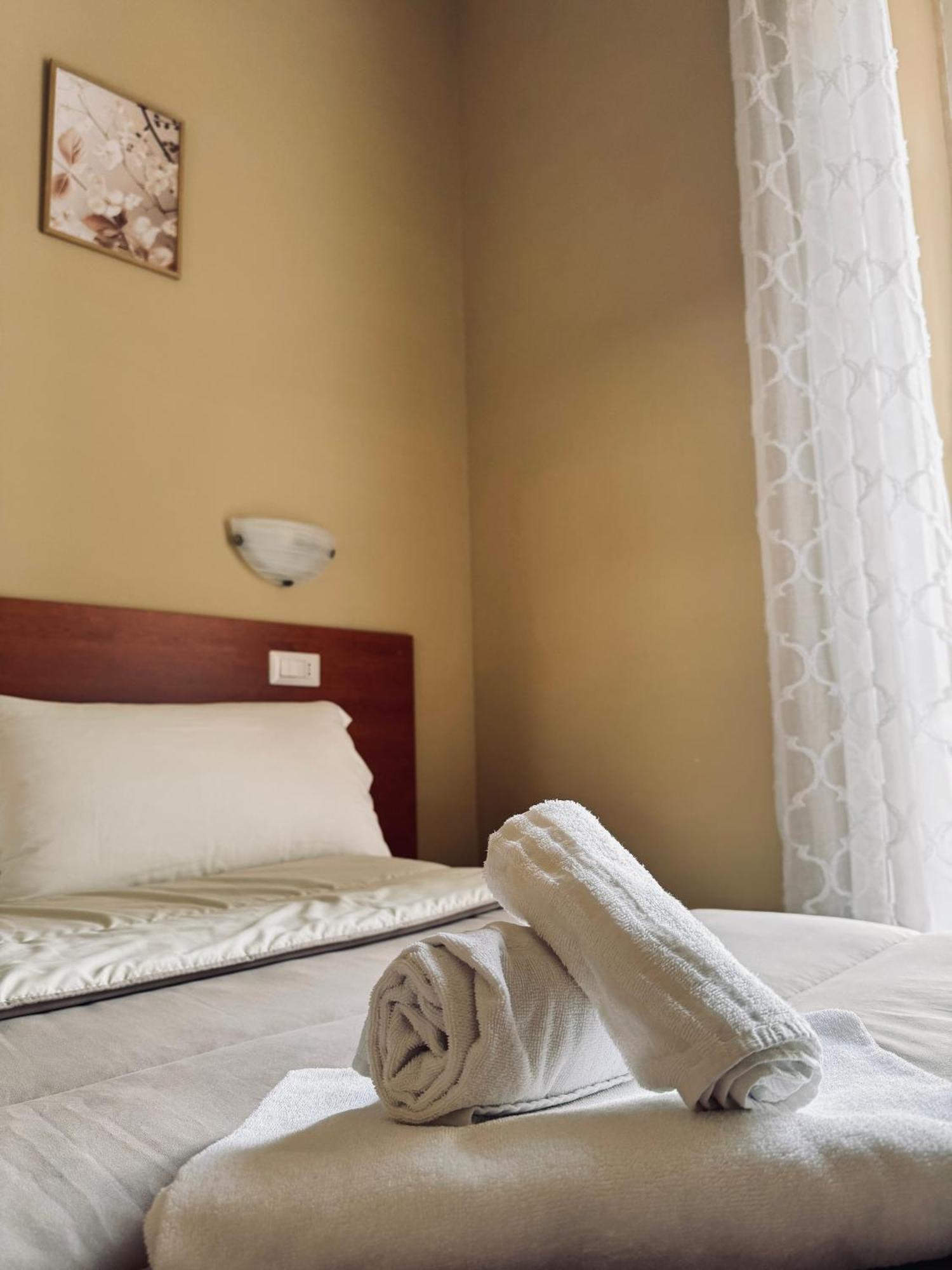 Hotel Villa Robinia Genzano di Roma Εξωτερικό φωτογραφία