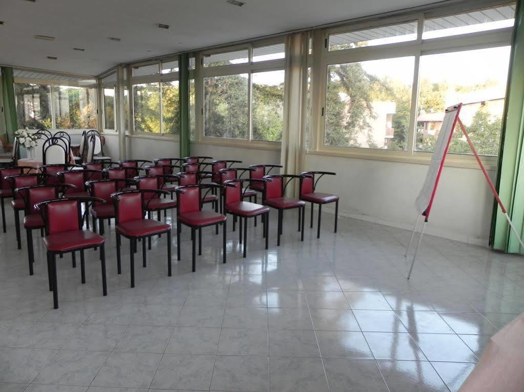 Hotel Villa Robinia Genzano di Roma Εξωτερικό φωτογραφία